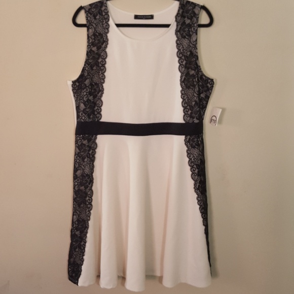 Fashion to Figure Dresses & Skirts - Fashion to Figure Side Lace Fit and Flare Dress